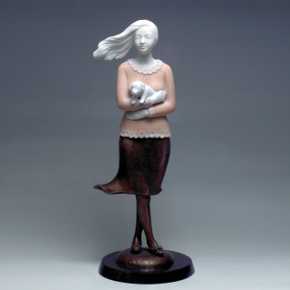 강아지를 안은 여인