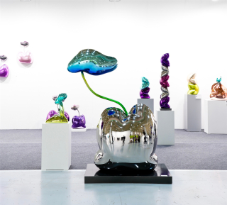 공간조형물_Falling in love