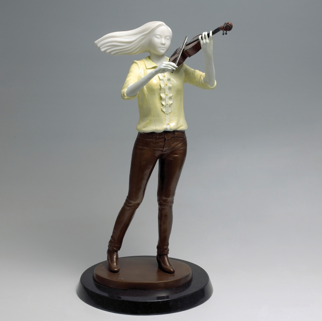 바이올린 켜는 여인 A woman who plays the violin